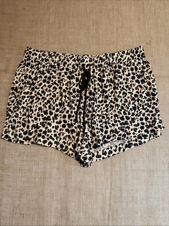 Auden Pants - Leopard Print Drawstring Lounge Shorts - Black & Cream